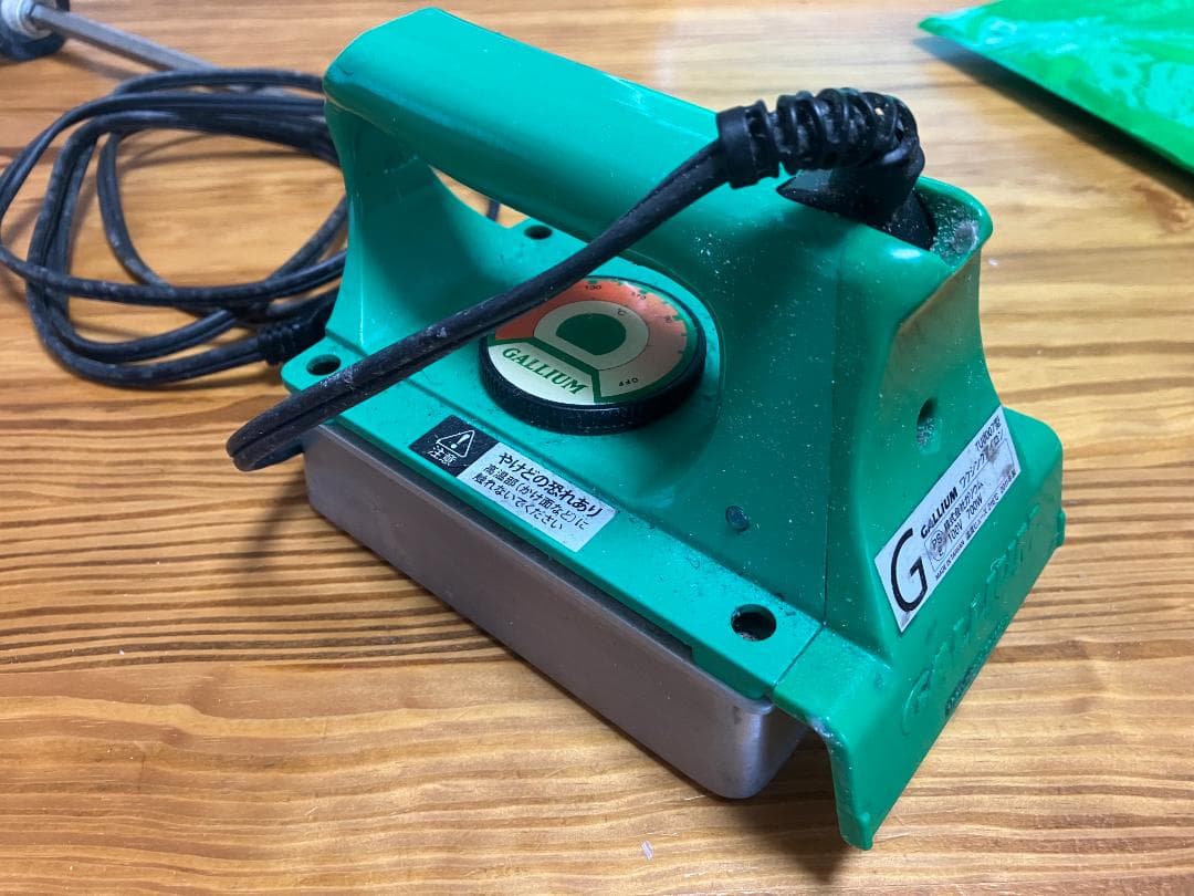 スノーボード　ワックスメンテナンスセット　ロールブラシ　アイロン　他