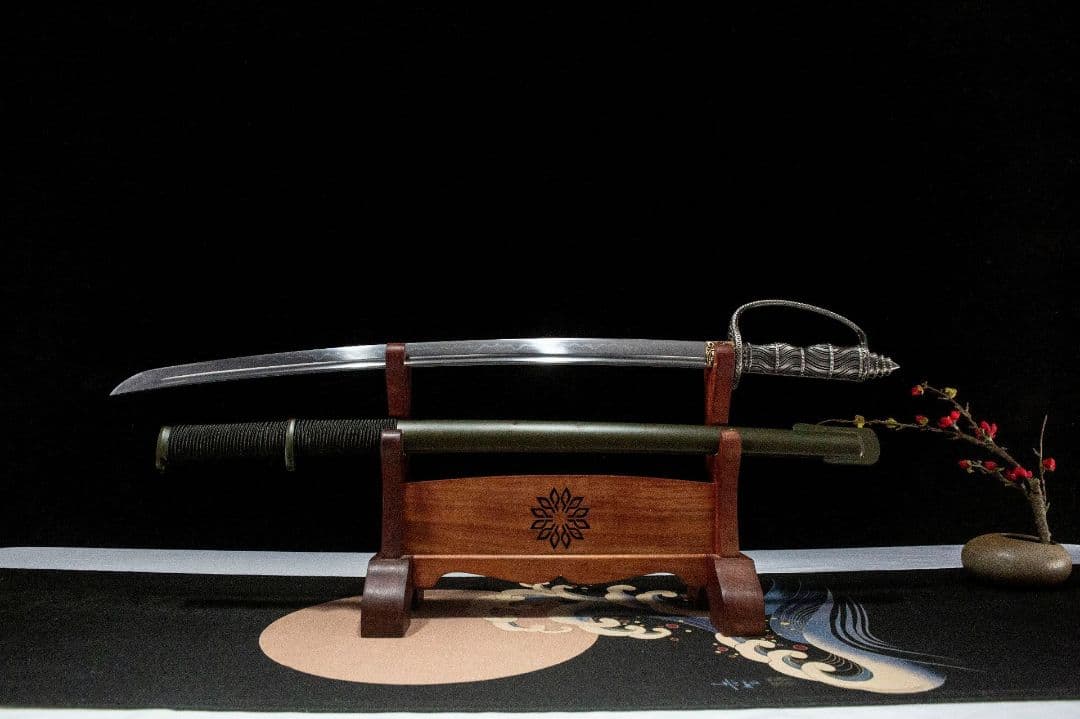 審判者　刀装具　日本刀　模造刀 居合刀 武士道 装飾用 手鍛造打 鋼刀 指揮刀