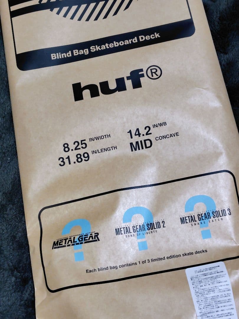 HUF　メタルギア　スケートボード　デッキ　新品　未開封　MGS ハフ