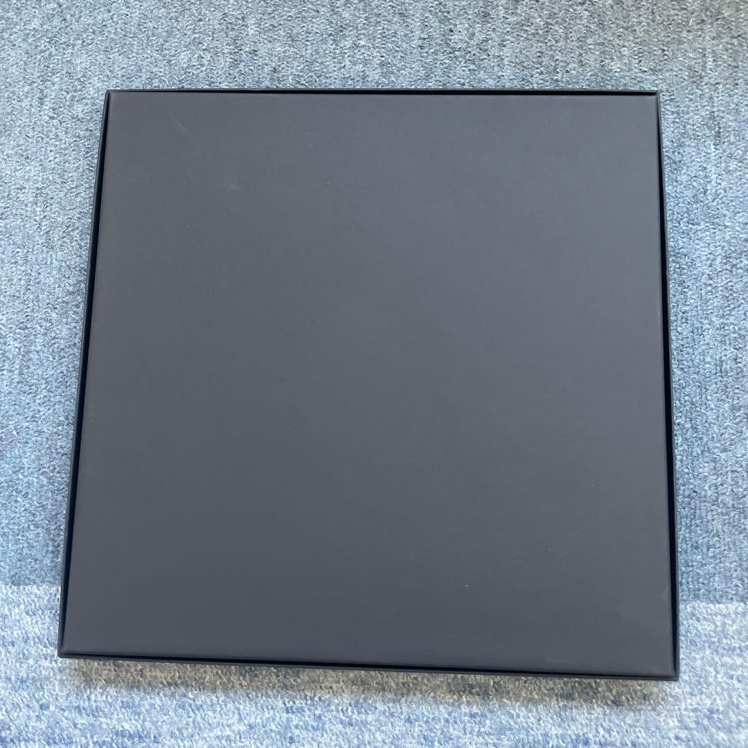 chanel スカーフ　カレ　空箱