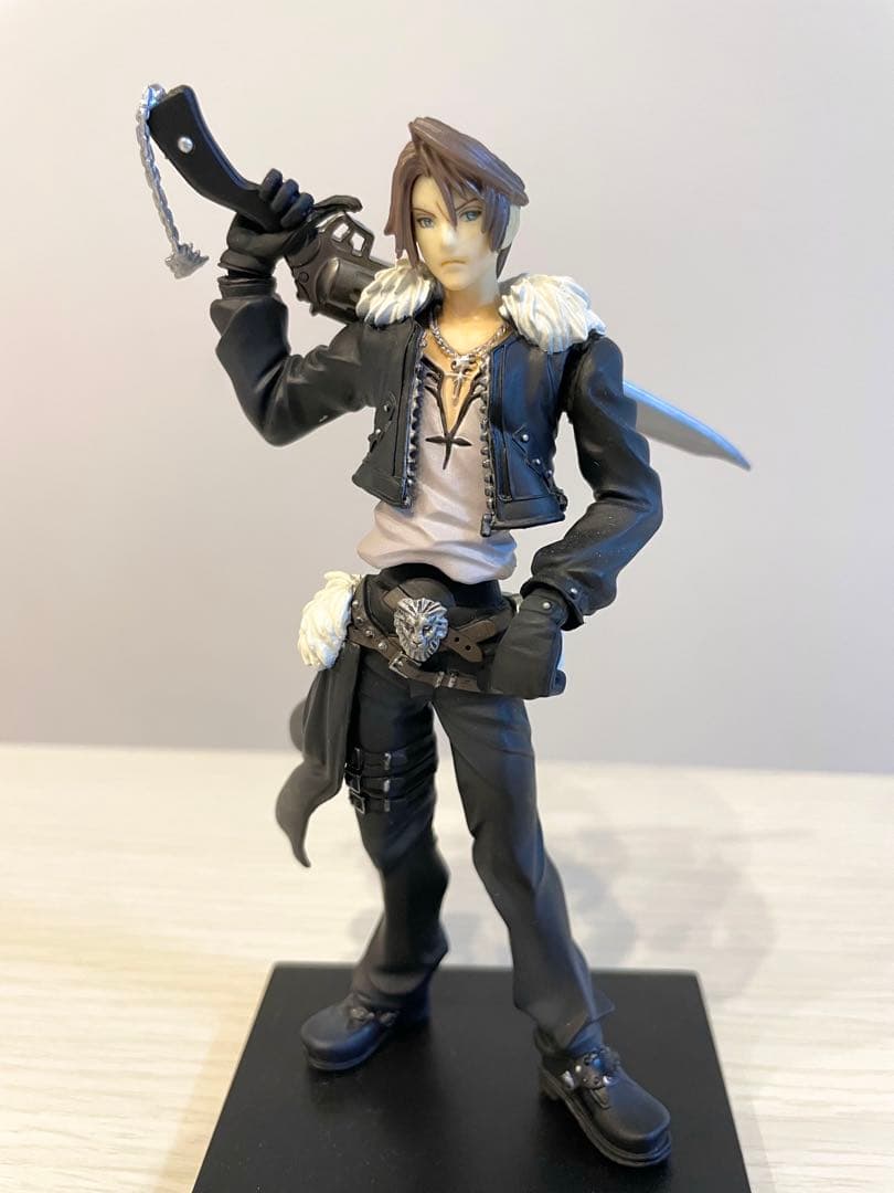 DISSDIA FINALFANTASY トレーディングアーツ　フィギュア