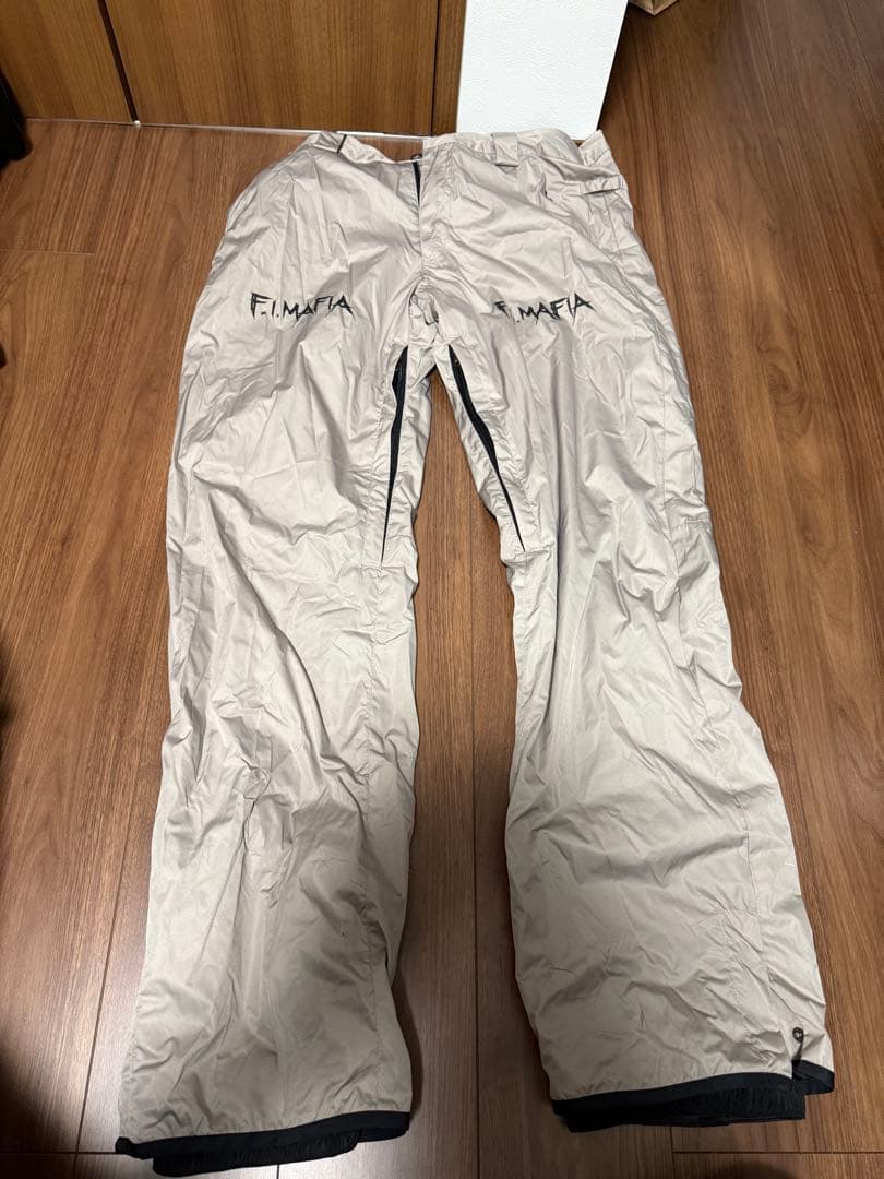 FIMAFIA スノボ　ウェアセットスノーボード　グローブ　ジャケット　パンツ