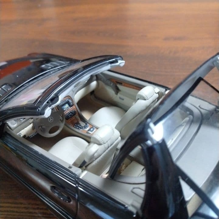 メルセデス・ベンツ SL 2001 ミニカー(オープンカー)