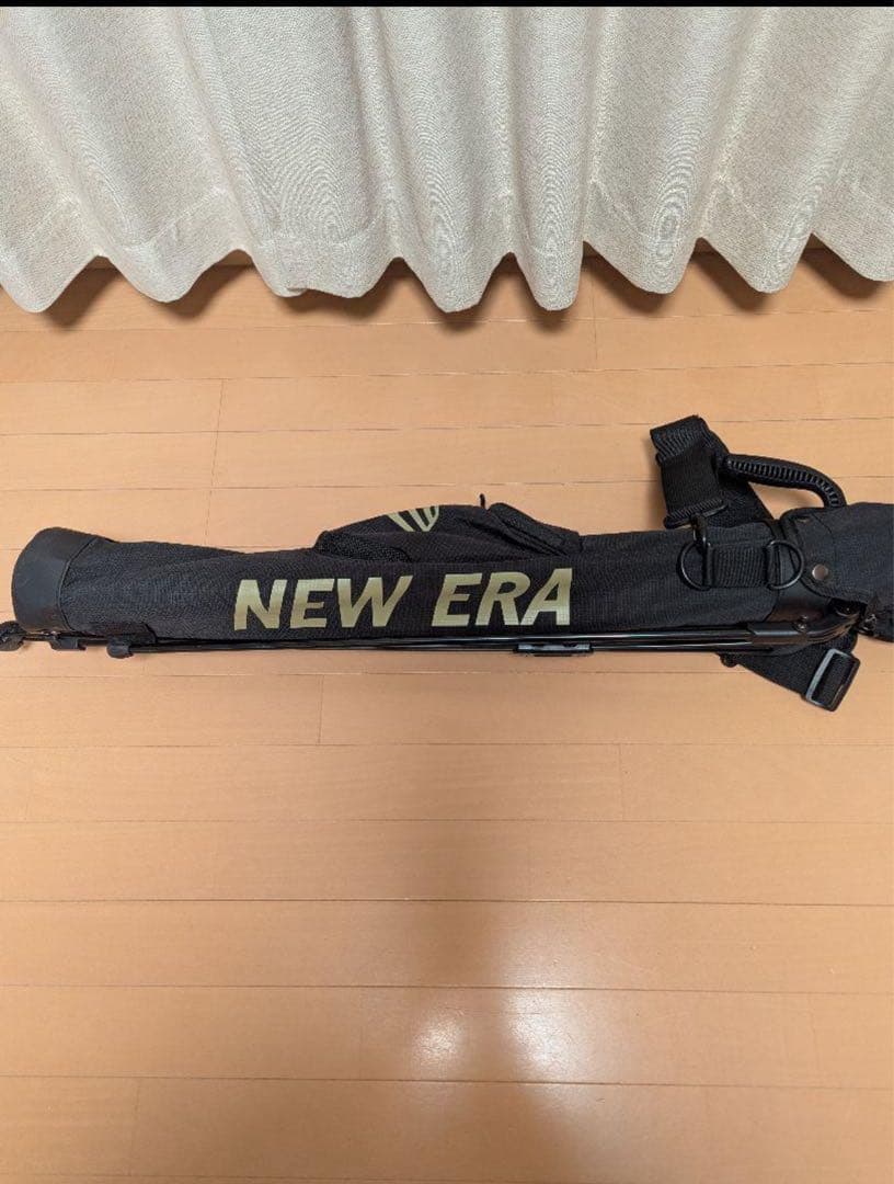 J*.様 NEW ERA セルフスタンド ブラック×ゴールド