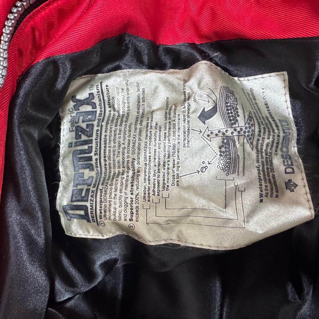 【美品】DESCENTE スノー スキーウェア 上下セット　Mサイズ