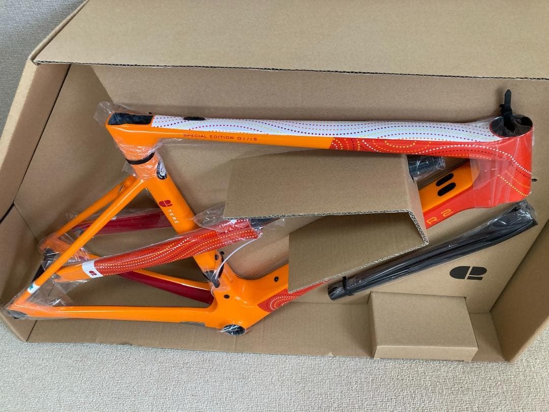 チャプター２ テレ ロードフレーム 世界限定15台 Chapter2 Tere