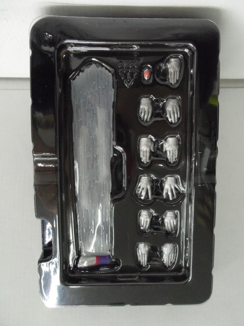 【開封品】S.H.Figuarts ウルトラマンティガ　マルチタイプ 初回特典付