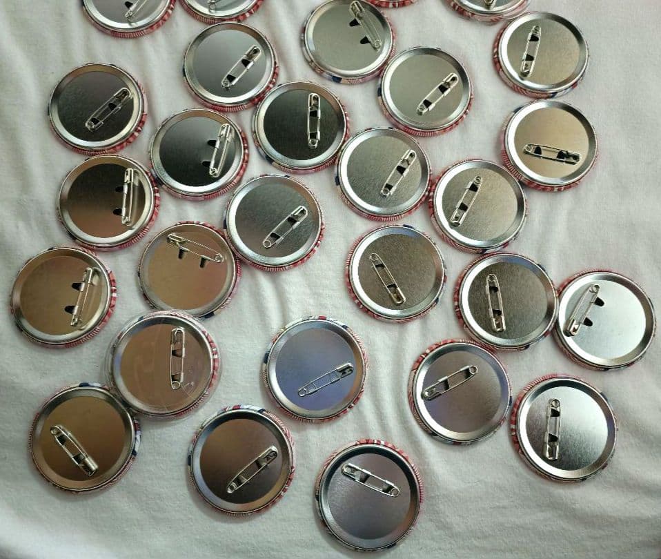 すとぷり　莉犬　缶バッチ　2022　summer 等身