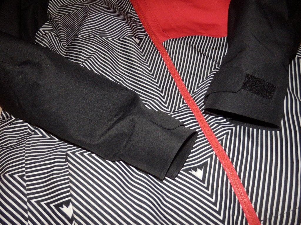 美品★バートン★ウェア GORE-TEX ゴアテックスジャケット 白黒 S