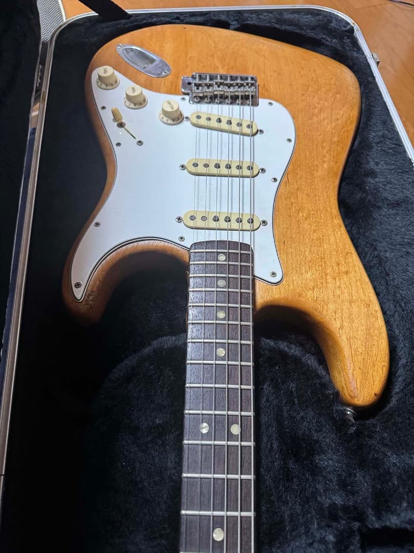 Fender Strato 1968年 元はオリンピックホワイト リフィニッシュ