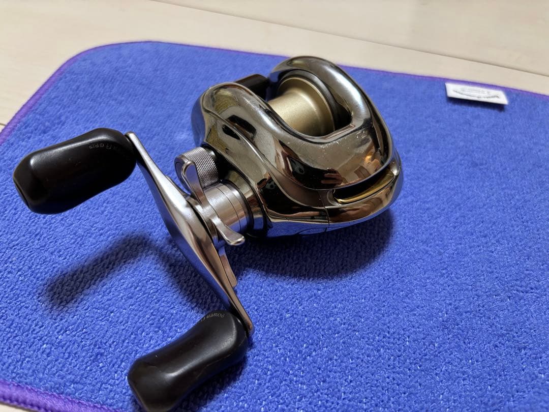 ベイトリール 初代アンタレス 右巻き RH220