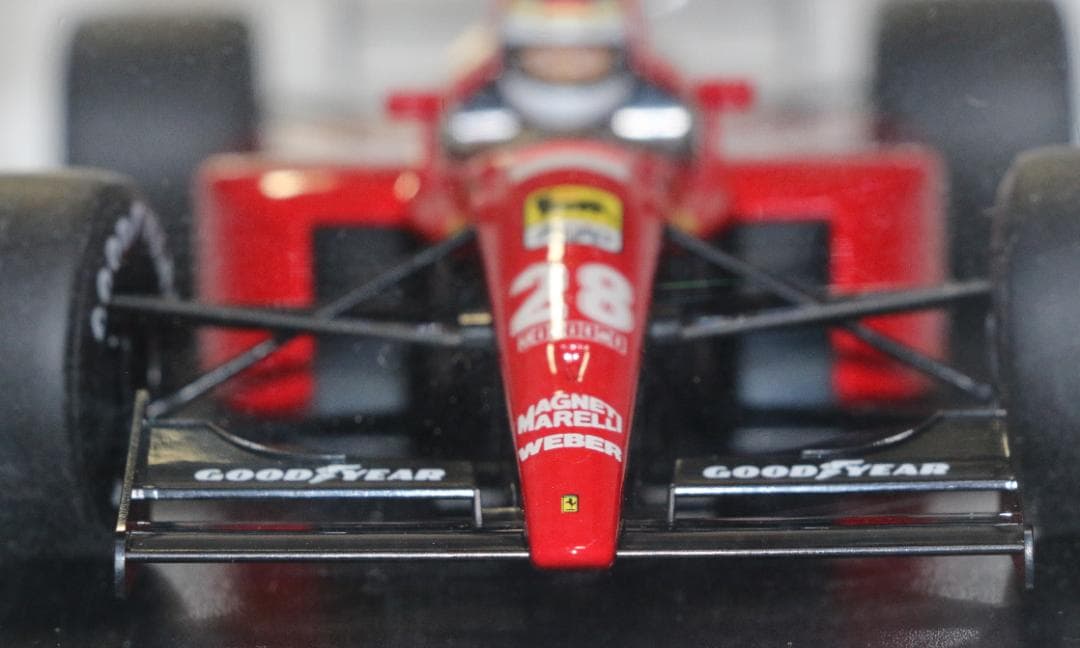 タミヤ製１／２０　コレクターズクラブ　フェラーリ６４３　Ｊ・アレジ　完成品