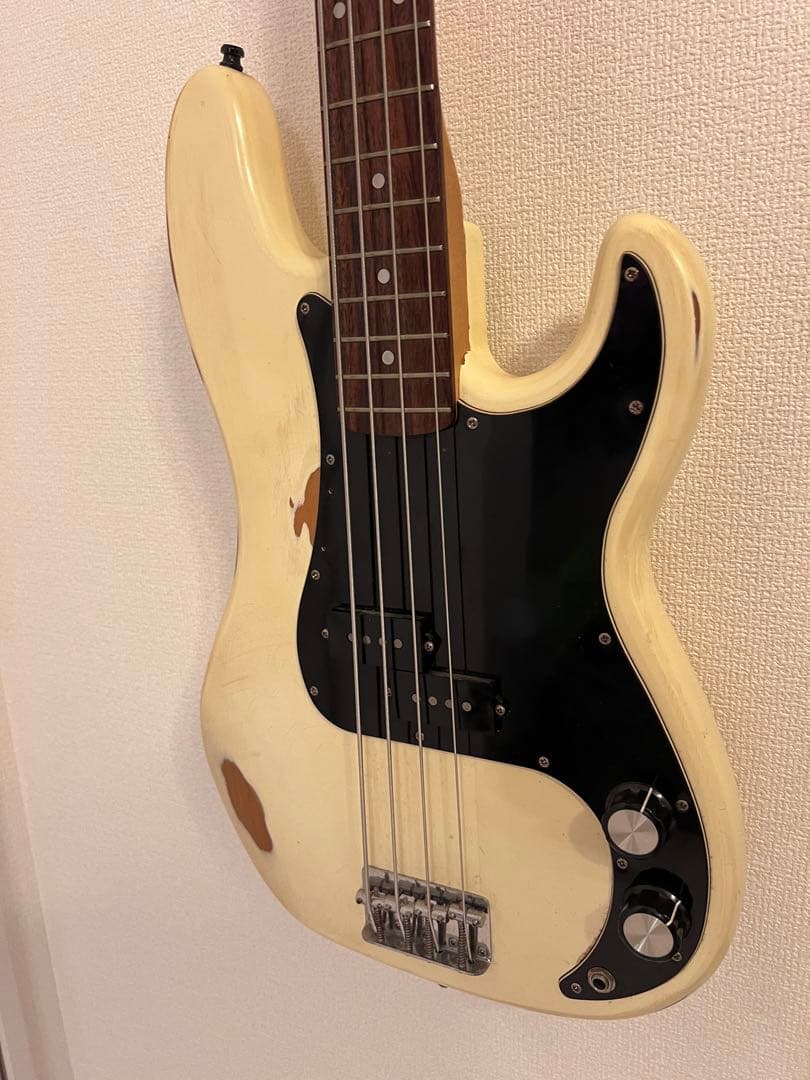 Squier Precision Bass スクワイヤープレシジョン アルニコV