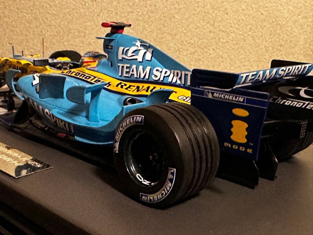 1/18 ルノー R26 2位 ブラジルGP F1 2006 F.アロンソ