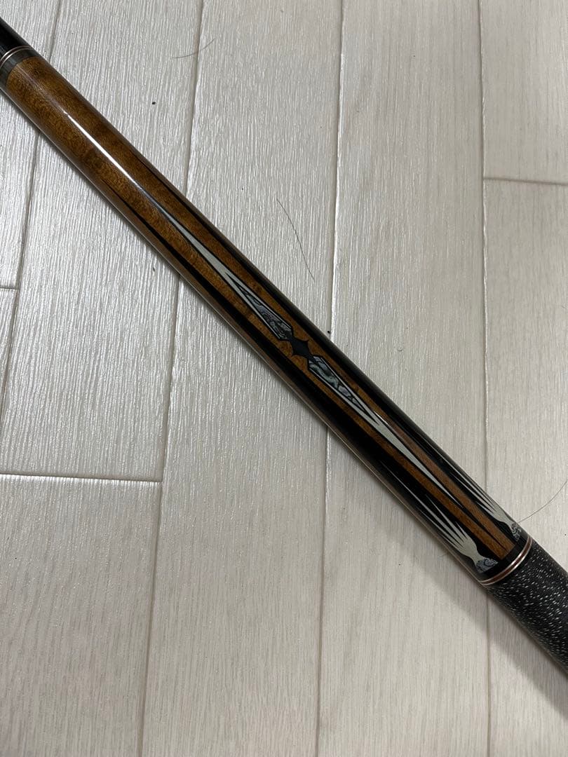 ビリヤードのキュー