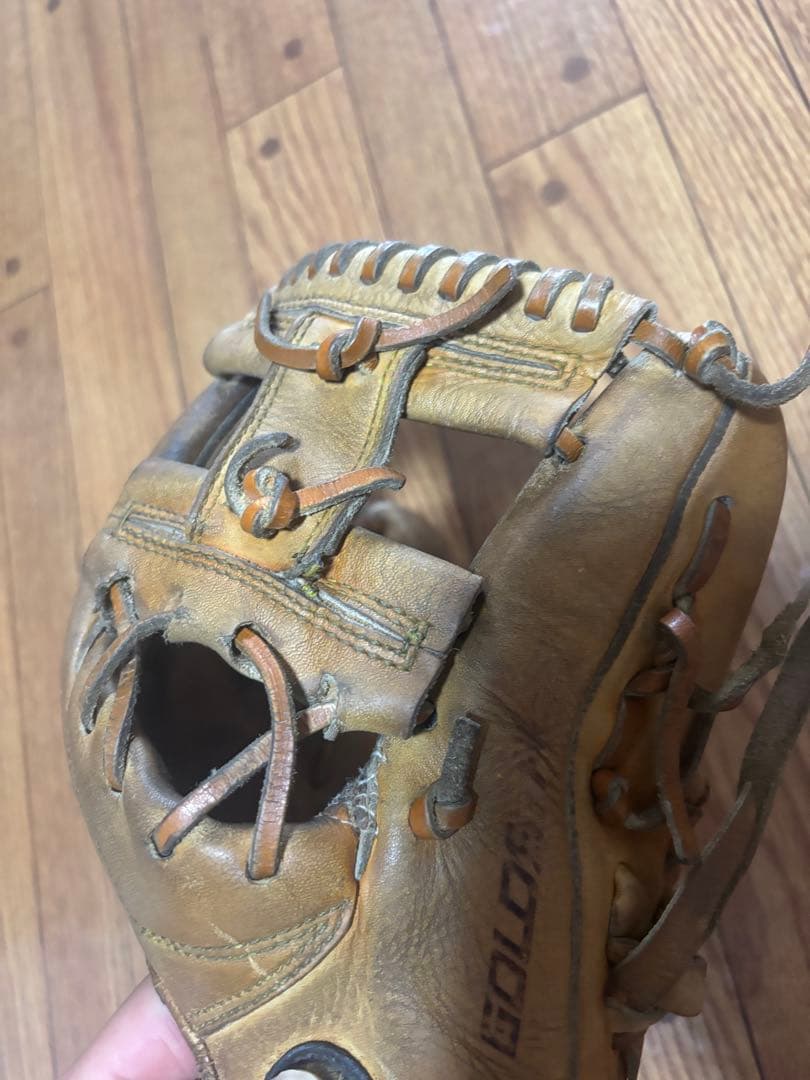 アシックス　ゴールドステージ　硬式　内野手用 軟式でも可