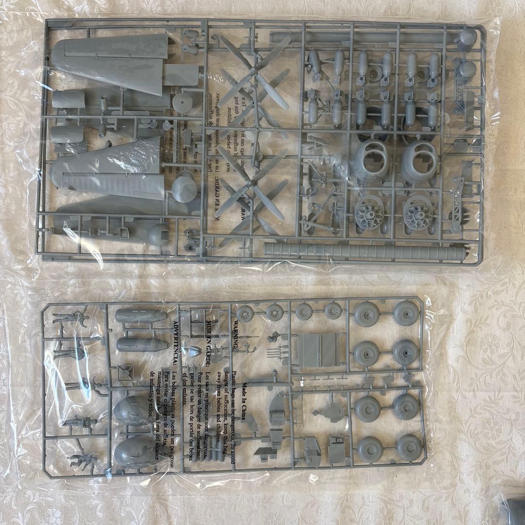 アメリカレベル B-29 スーパーフォートレス 1/48スケール 85-5711