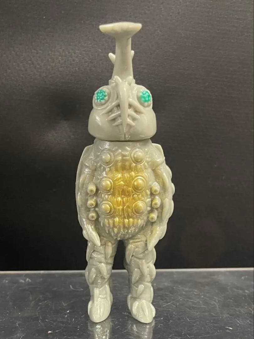 ■ブルマァク 宇宙昆虫 サタンビートル ミニソフビ / レオ怪獣