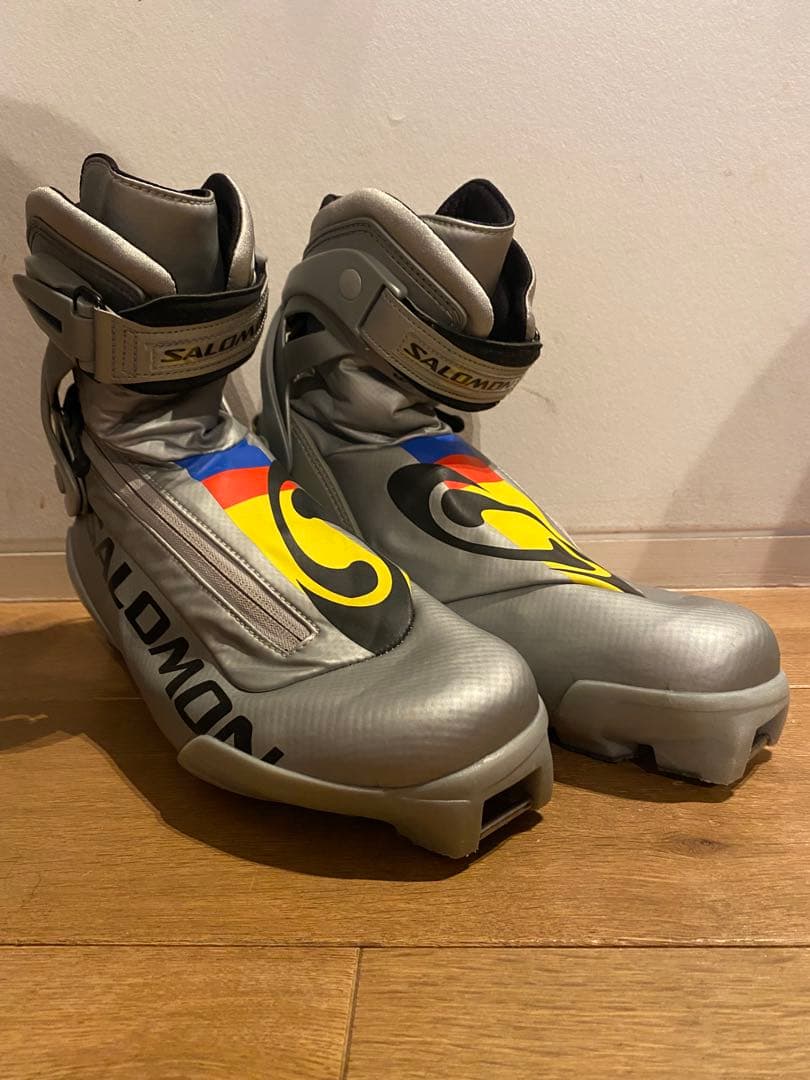 SALOMON クロスカントリースキー（スケーティング走法用）ブーツ シルバー
