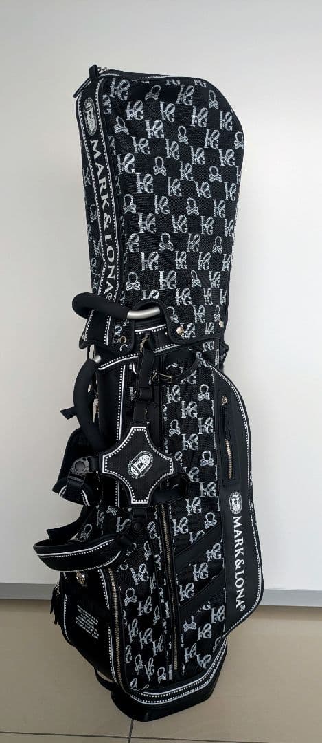 新品　未使用　MARK&LONA　キャディバッグ