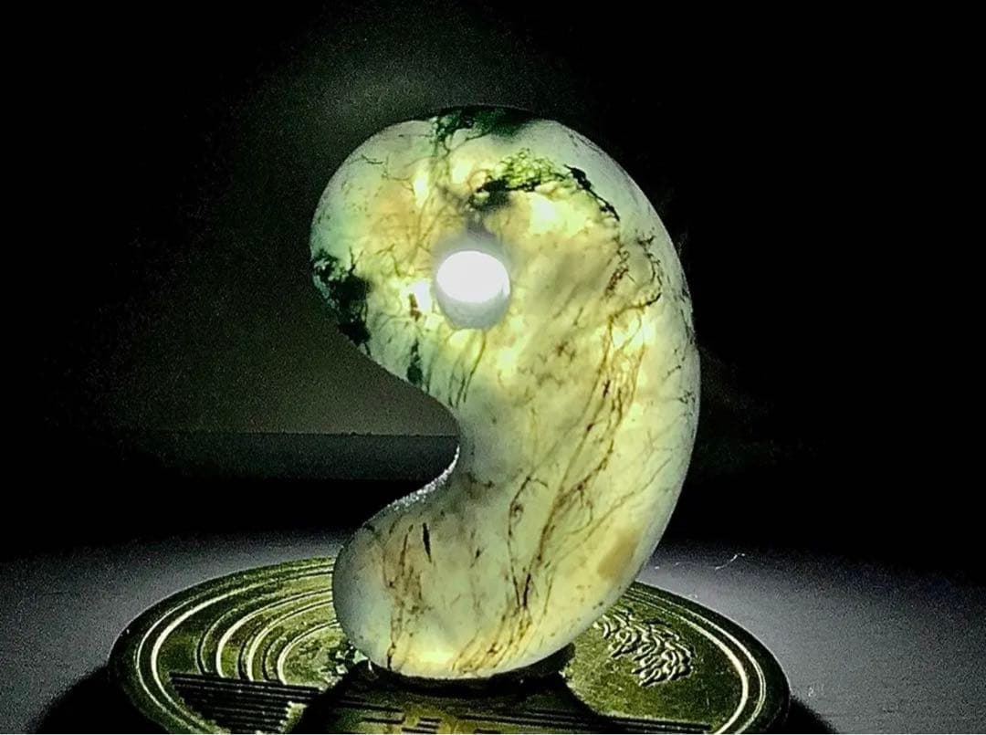 ✳絶品‼️佐渡の錦紅石『岩谷口五色勾玉』勾玉の最上位‼️ 2度と見る事はありません‼️