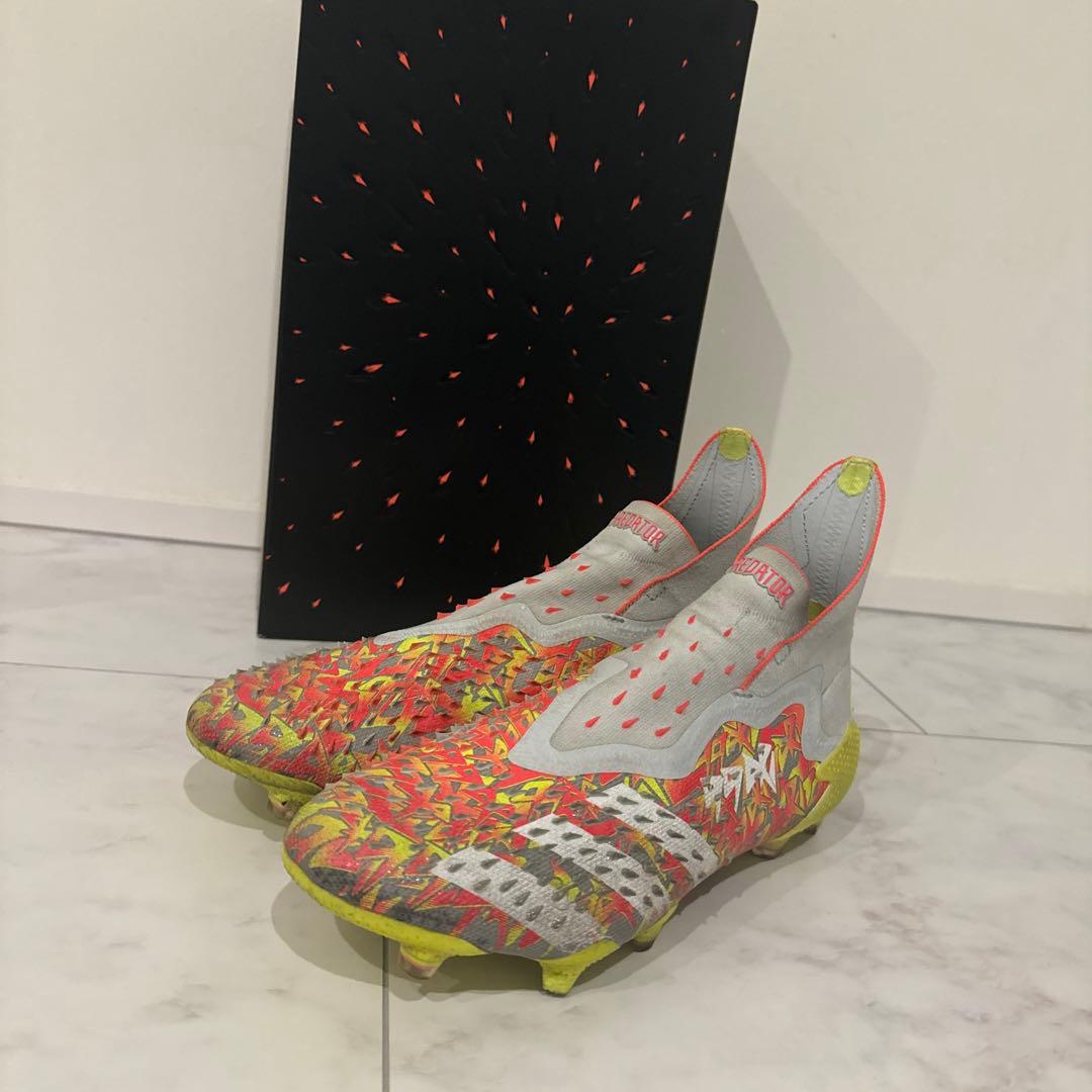 サッカースパイク