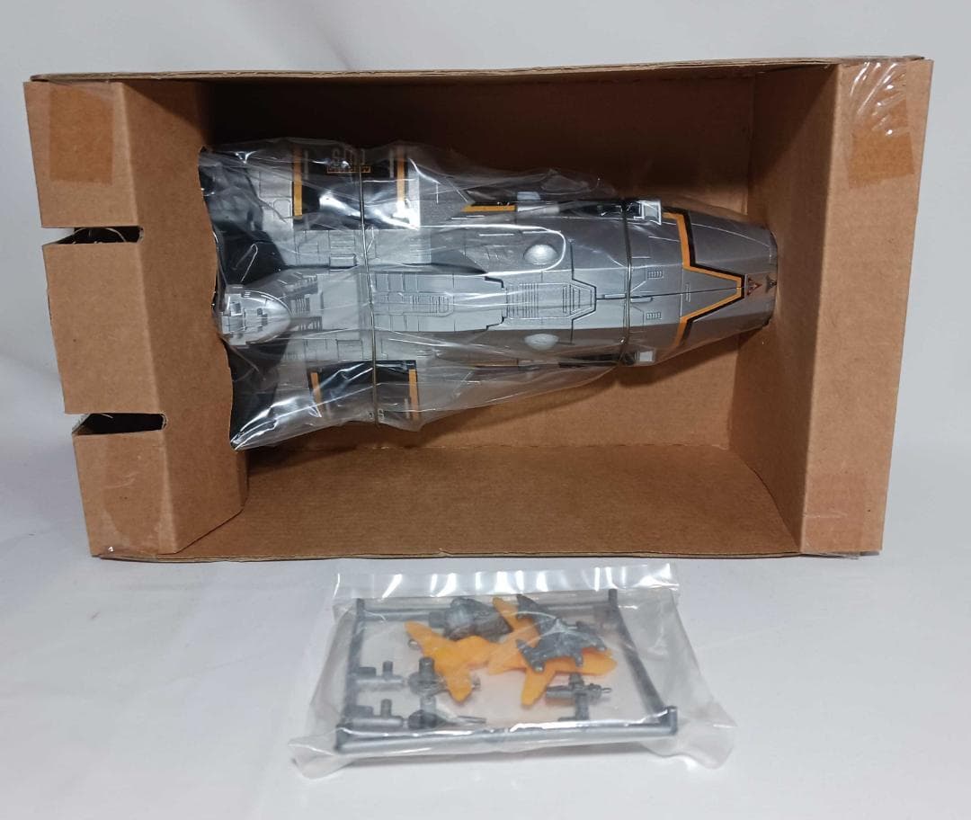 未使用品　バンダイ ポピニカ ガッツマシン　アートデッセイ号