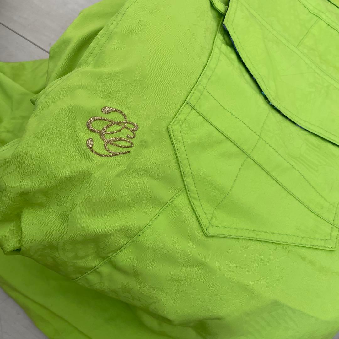 蛍光グリーンスノーボードパンツ