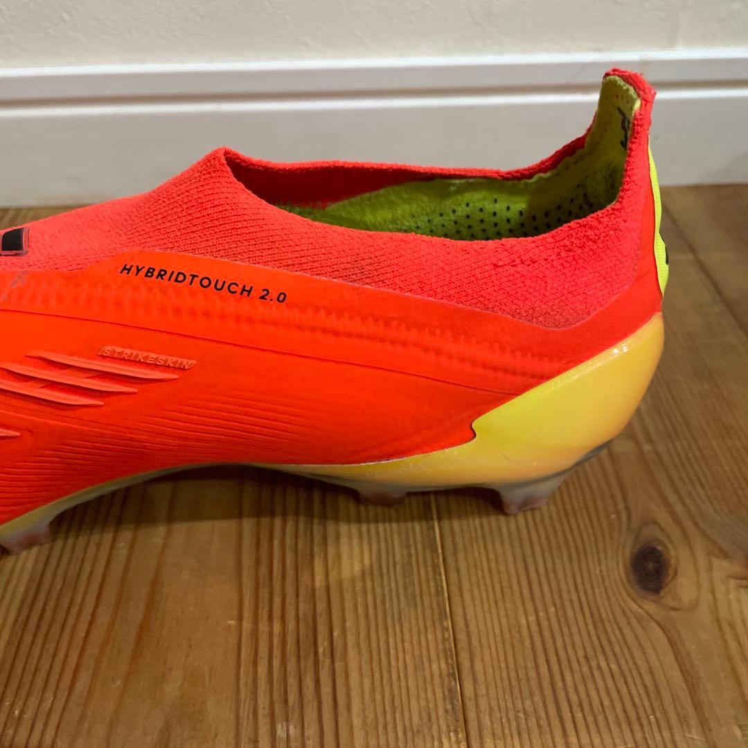 アディダス　プレデター　レースレス　26cm