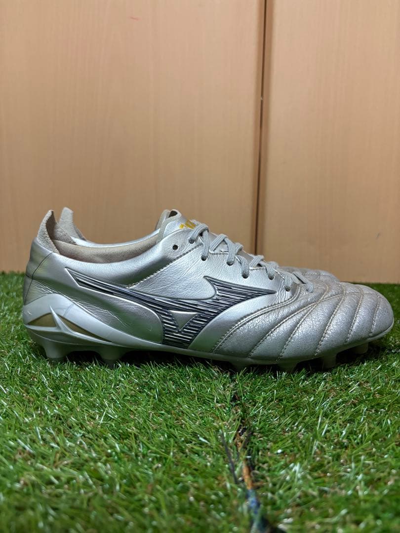 モレリア ネオ4 シルバー JAPAN 26.5