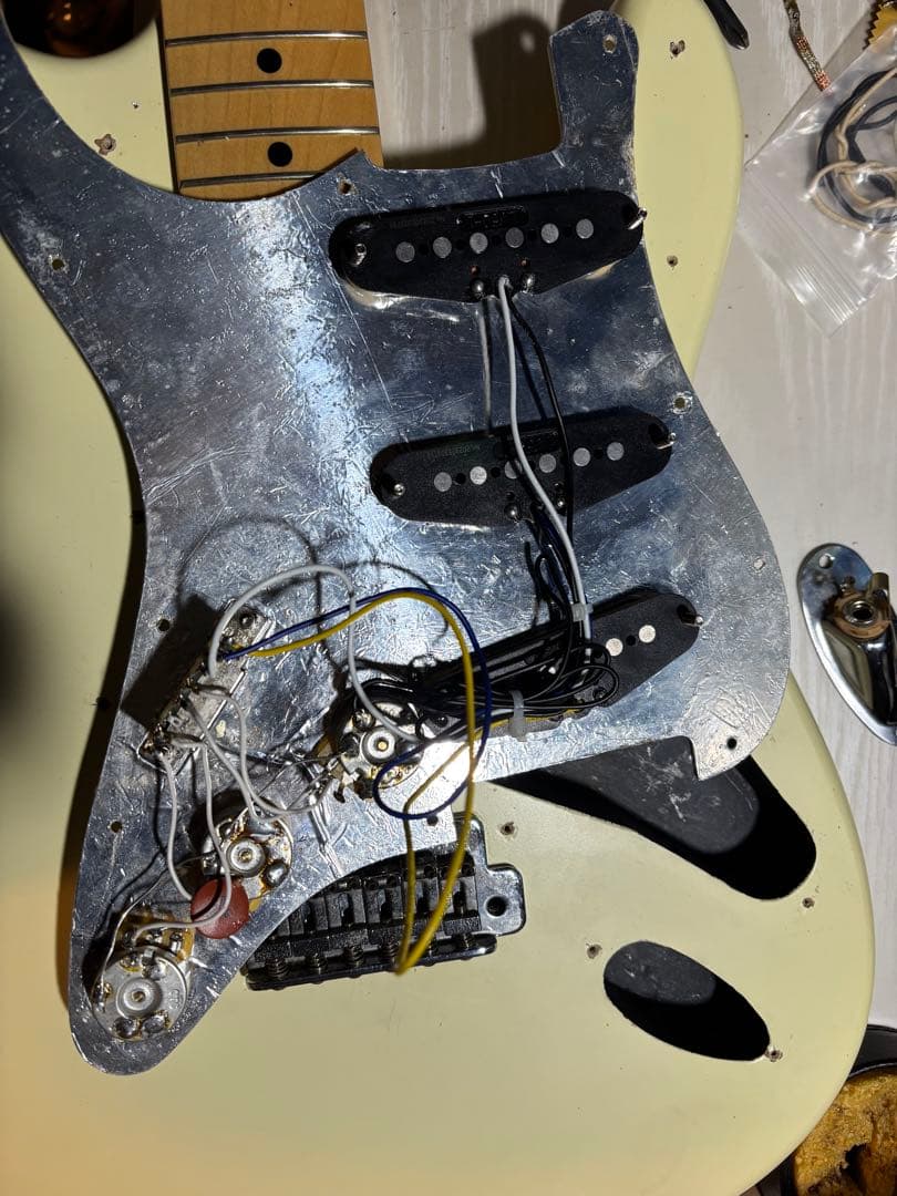 【ラッカー塗装】フェンダージャパン ストラトキャスター