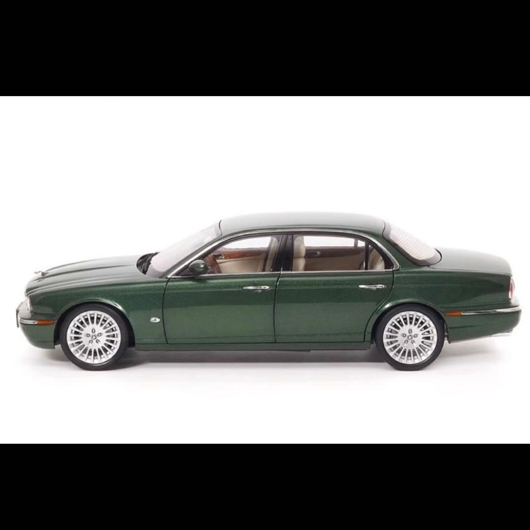 【大人気　美品　希少】 1/18 ジャガー JAGUAR XJ XJ6 X350