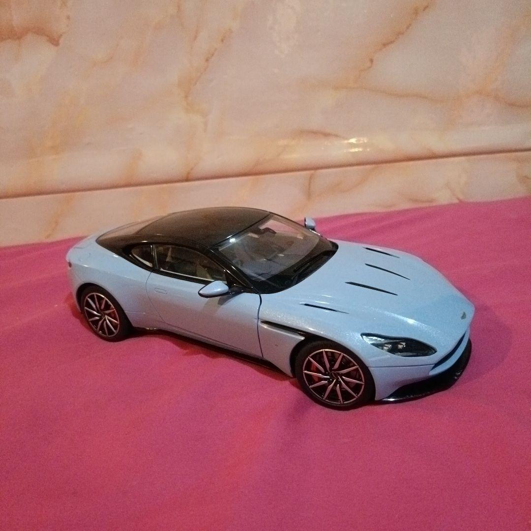 AUTOart 1/18　アストンマーチン DB11 メタリック・ライトブルー