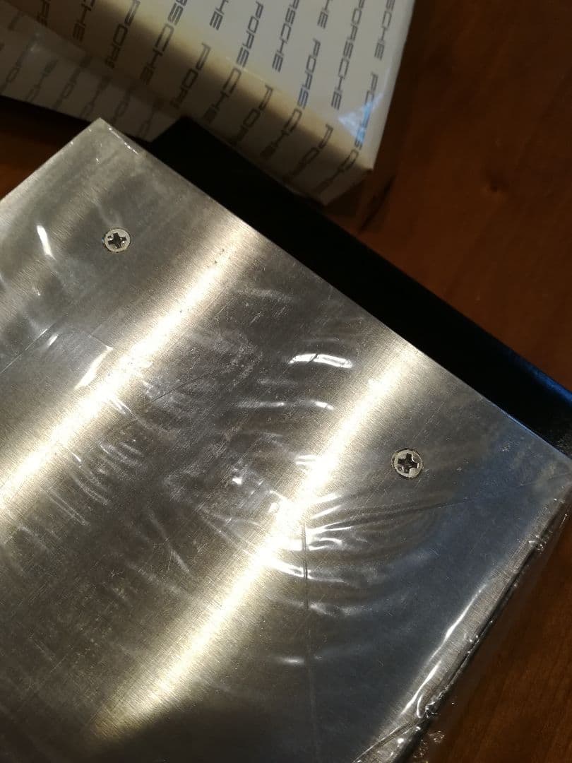 ✨PORSCHE ポルシェ 重厚感あるステンレス台のメモ帳