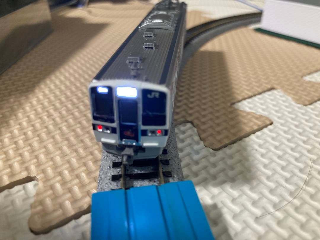 719系0番台あかべぇ+起き上がり小法師塗装