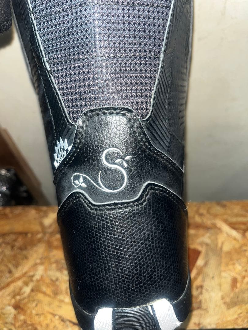 新品未使用！SALOMON PEARL 24.5cm