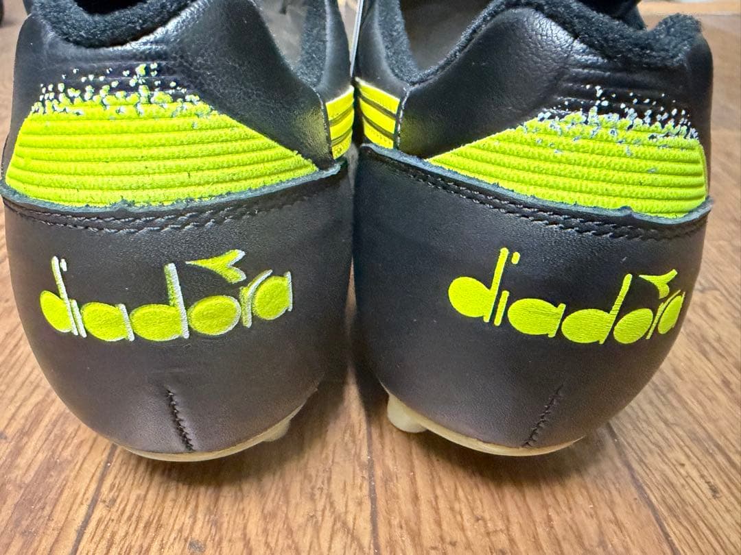 ディアドラ　コモ MD PRO ロベルトバッジョ　25cm サッカースパイク