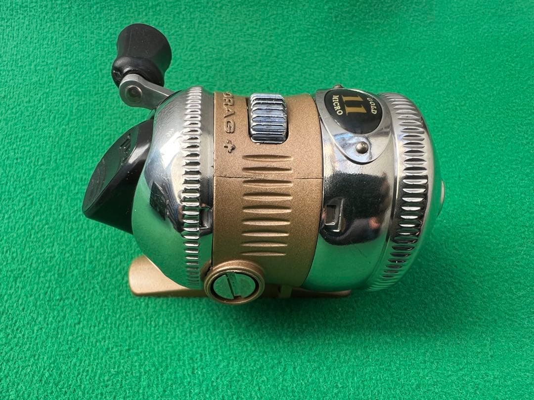 ゼブコ　ZEBCO ゴールド 11 Gold 11 スピンキャスト　付属品有