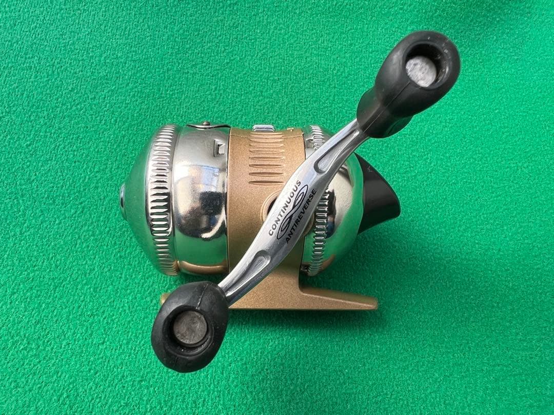 ゼブコ　ZEBCO ゴールド 11 Gold 11 スピンキャスト　付属品有