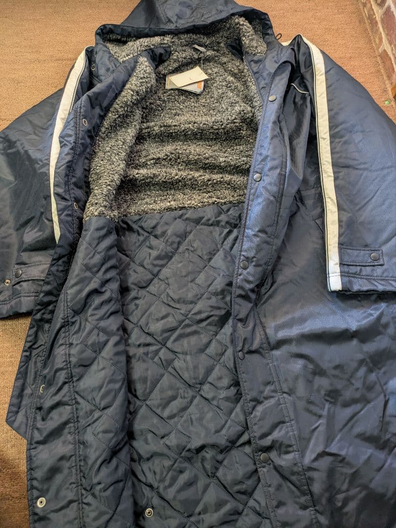 新品タグ付き NIKE ベンチコート 刺繍ロゴ XXLサイズ ネイビー