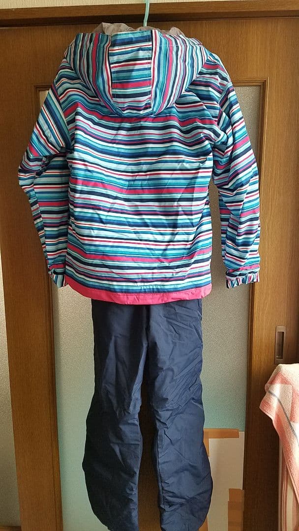 スキーウェアー