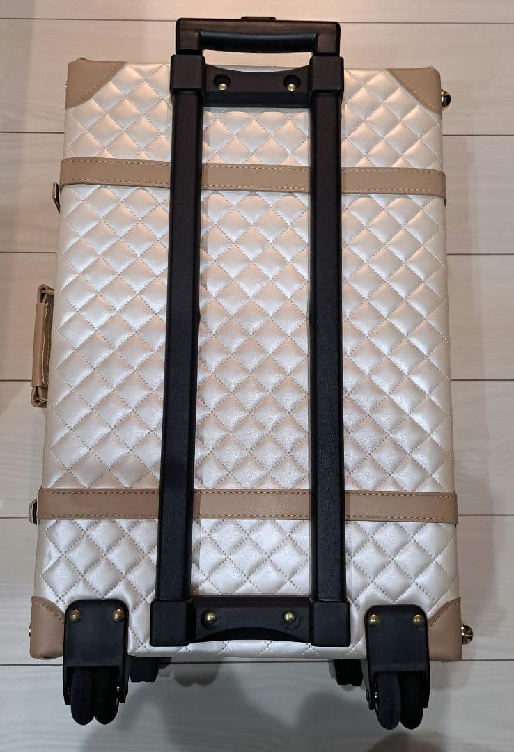 み*な様 【新品未開封】セーラームーン　USJ限定　完売品　キャリーケース