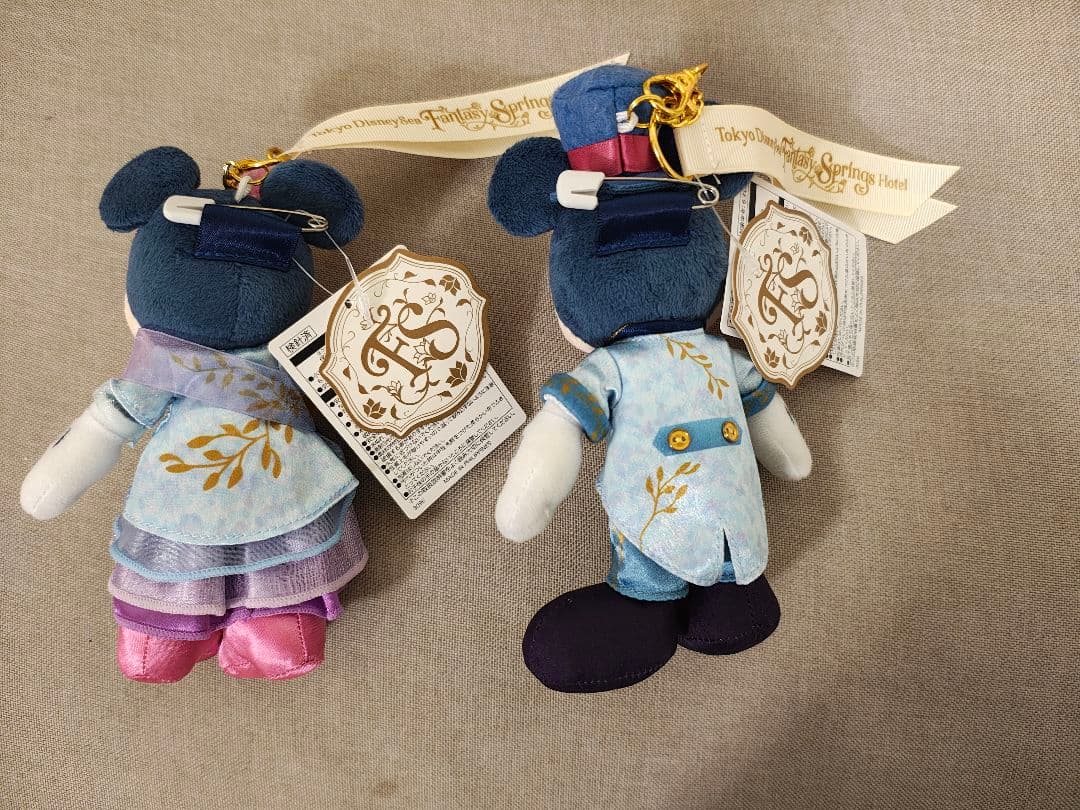 ディズニー　ファンタジースプリングスホテル　ぬいぐるみバッジ ミッキー ミニー