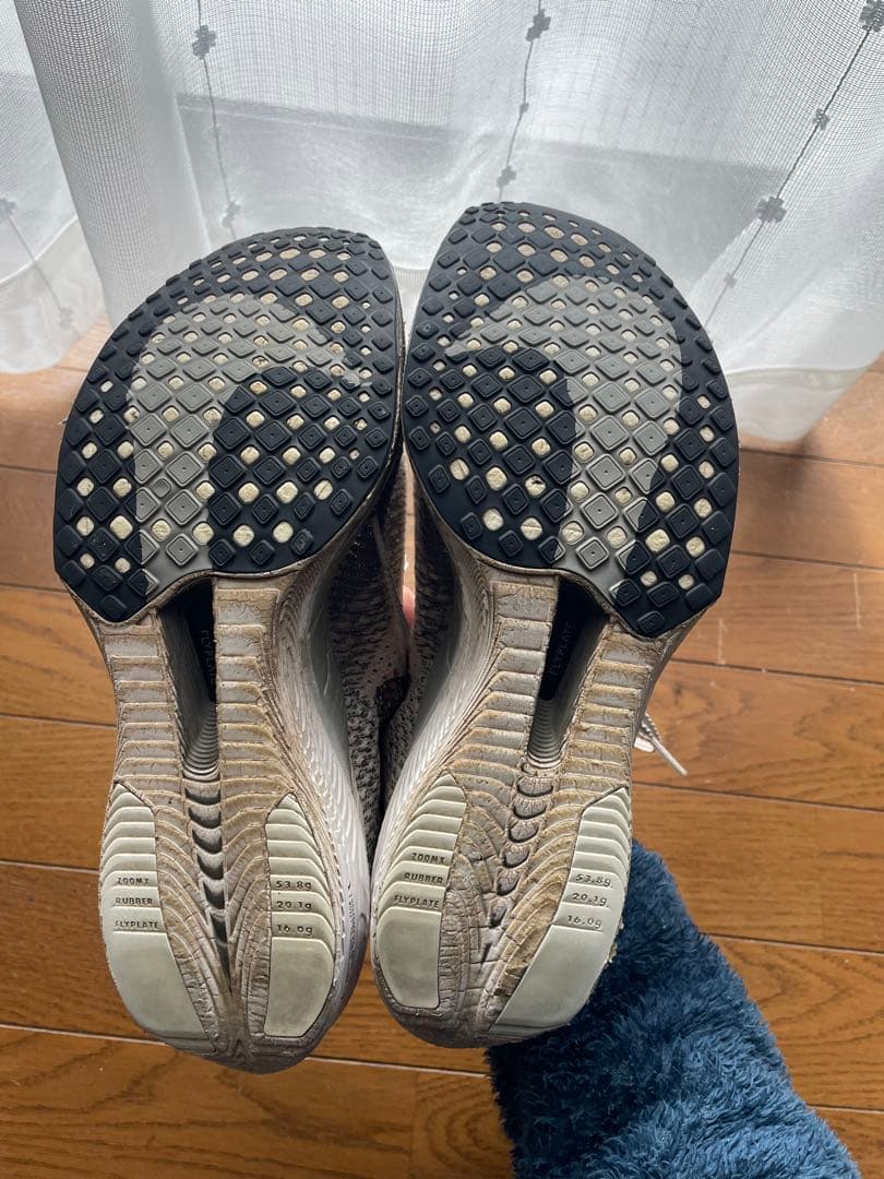 Nike ZoomX スパイクシューズ ホワイト/グレー