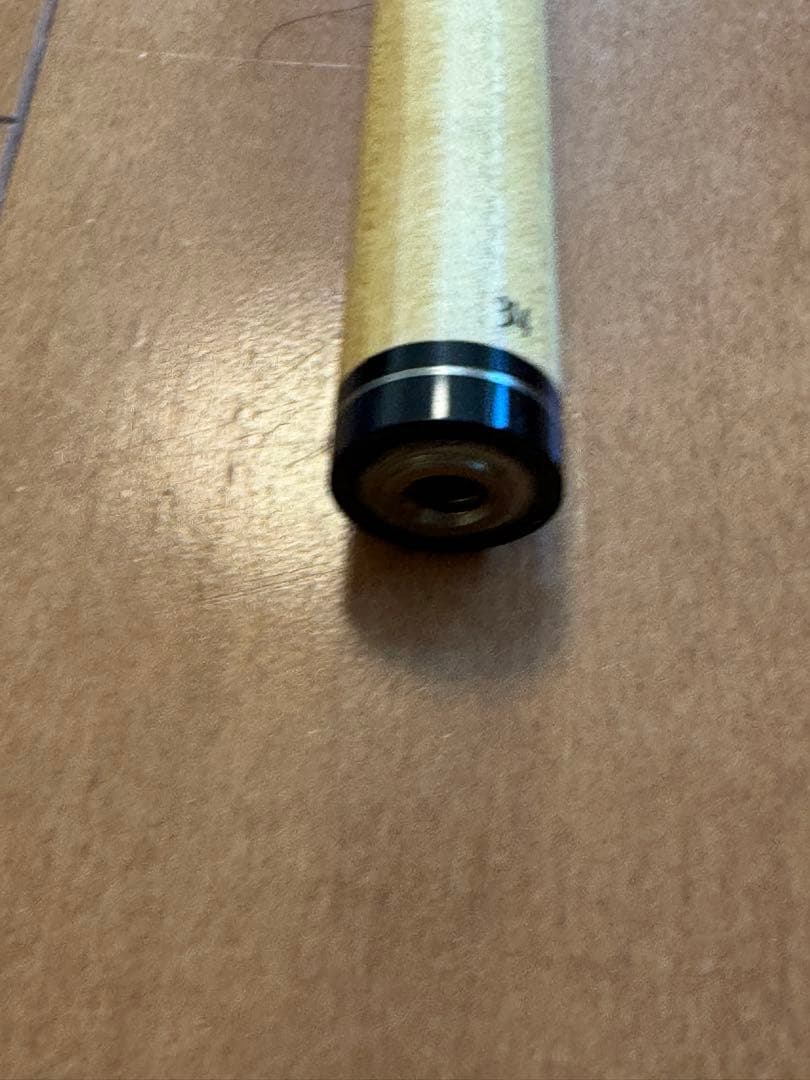 Predator 314 ビリヤードキュー 黒と白のコンビネーション （2本）