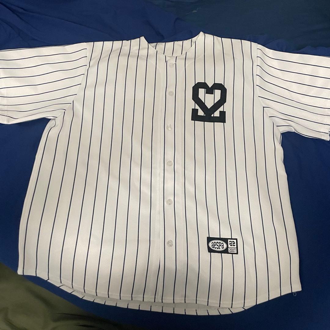 カリナ aespa 野球 ユニフォーム