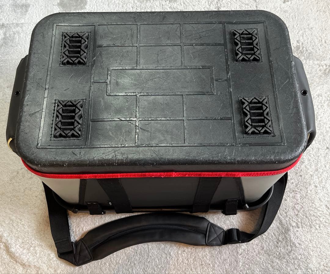 ダイワト ーナメント クールバッグ 38シルバー