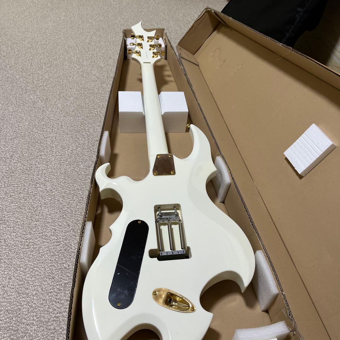 ESP とらねこフォークロア (TORANEKO FOLKLORE)直筆サイン入