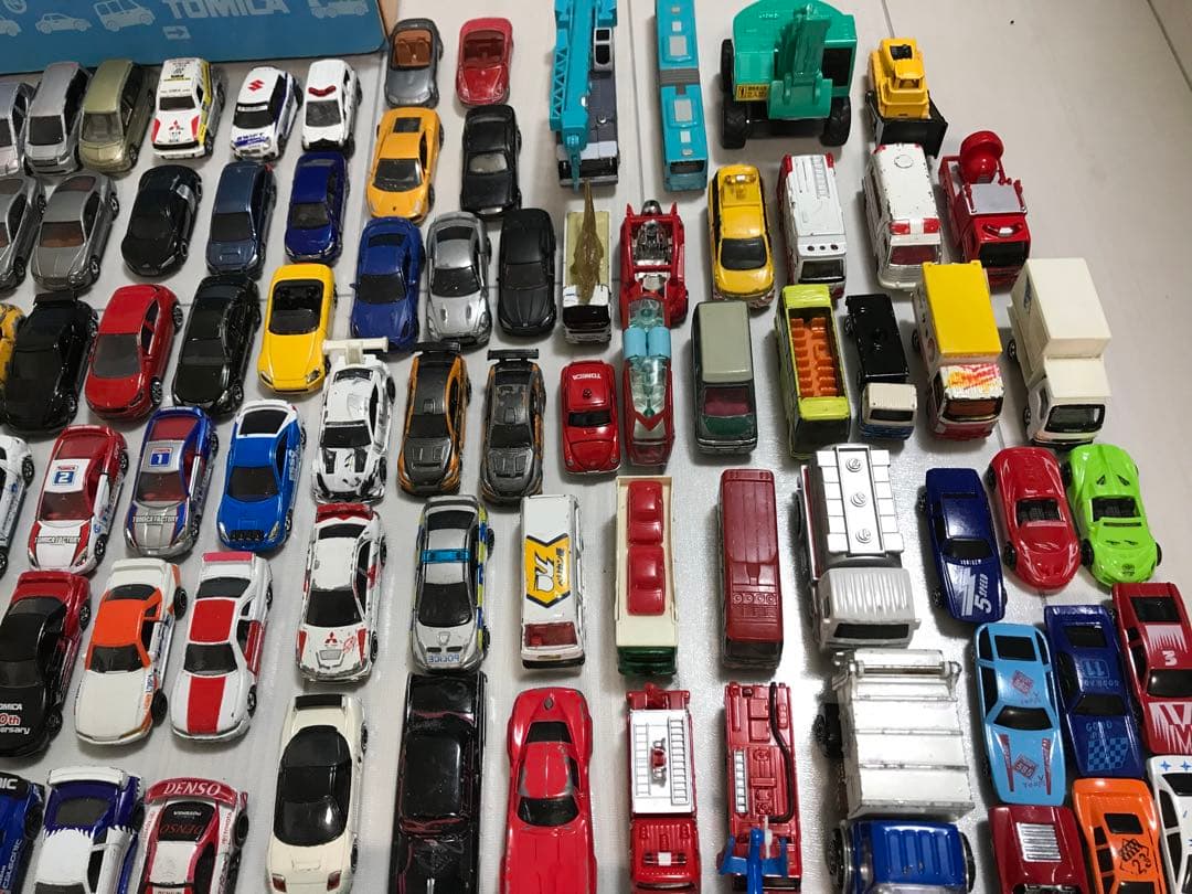 トミカ　ミニカー　ジャンク　タウン　スポーツカー　働く車　ホットウィールカーズ