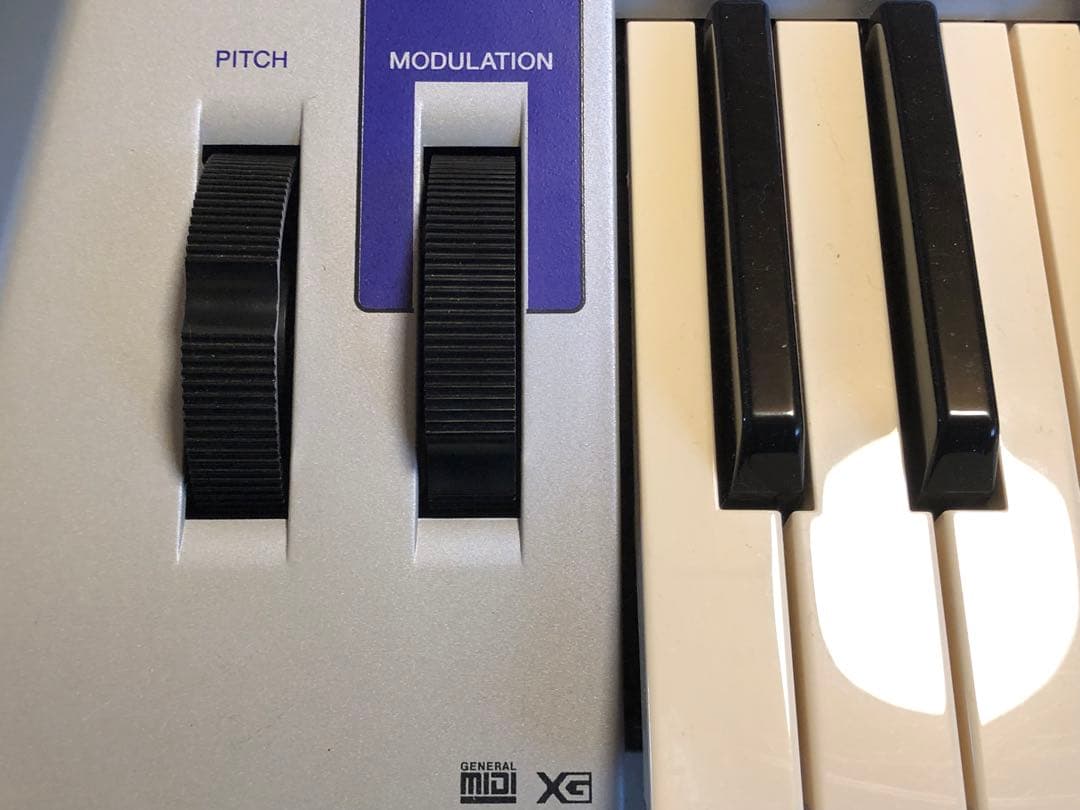 Yamaha CS2 アナログシンセサイザー